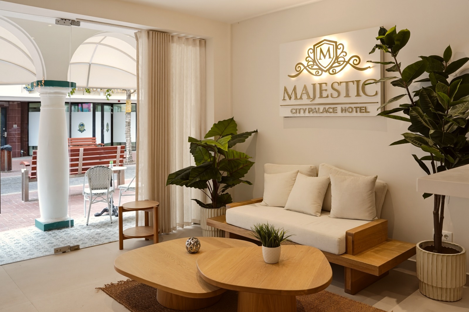 The lobby of Majestic City Palace Hotel in Punda, Willemstad